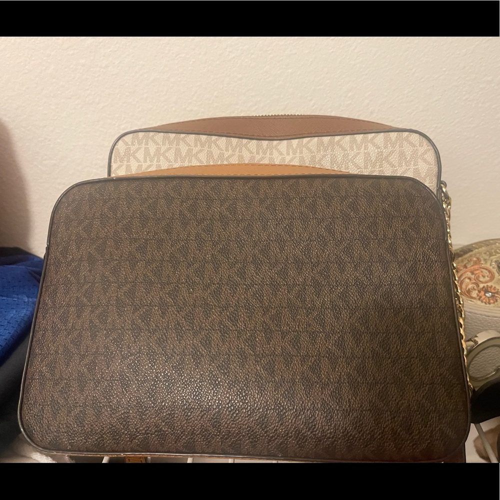 Micheal Kors CrossBody